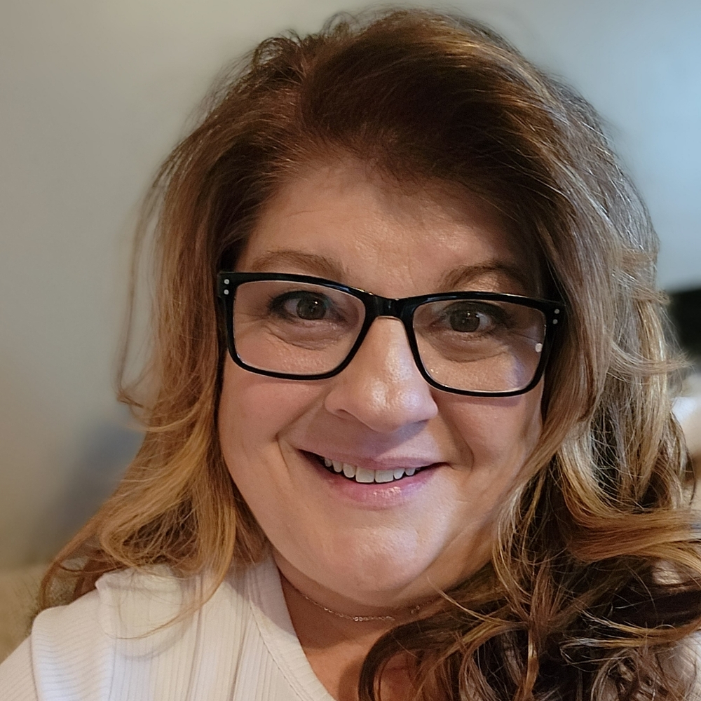 Meet your Posher, Danette